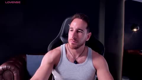 _adamcoper_ online show from April 17, 3:59 pm