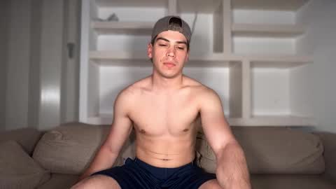 Snapshot of _aesthetic chatting on September 22, 8:33 pm _aesthetic online show from September 22, 8:33 pm