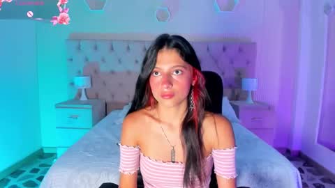 Snapshot of _agathaargent chatting on October 3, 5:04 am Agatha online show from October 3, 5:04 am