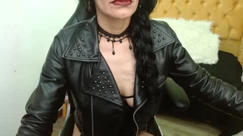 Snapshot of _alexandrajones chatting on December 31, 3:45 am Alexandra online show from December 31, 3:45 am