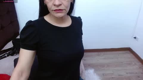 Snapshot of _alexandrajones chatting on October 11, 11:09 am Alexandra online show from October 11, 11:09 am