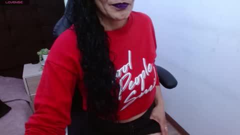 Snapshot of _alexandrajones chatting on October 12, 4:28 pm Alexandra online show from October 12, 4:28 pm