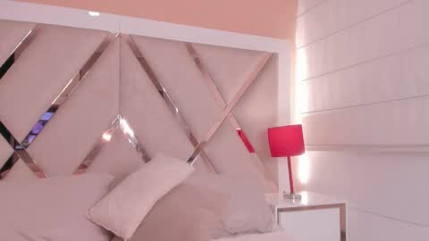 Snapshot of _alice_vega chatting on May 28, 7:55 pm Alice online show from May 28, 7:55 pm