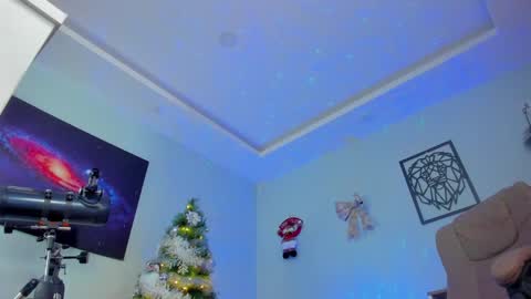 Alice online show from December 9, 3:22 pm