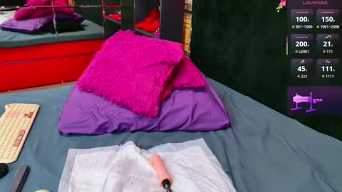 Snapshot of _allisson__ chatting on February 20, 6:26 am Alison online show from February 20, 6:26 am