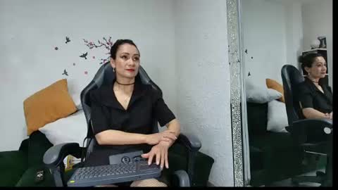 Anais online show from June 27, 7:30 pm