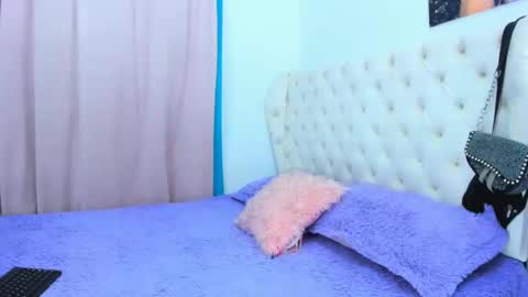 Snapshot of _analia chatting on March 1, 3:21 am Analia online show from March 1, 3:21 am