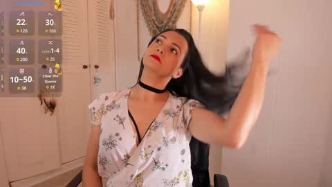 Snapshot of _anaruiz chatting on January 10, 4:41 pm Ana Ruiz online show from January 10, 4:41 pm