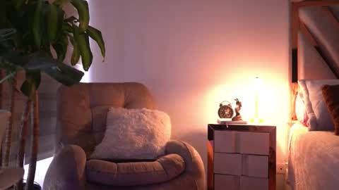 Andy online show from October 25, 8:36 pm