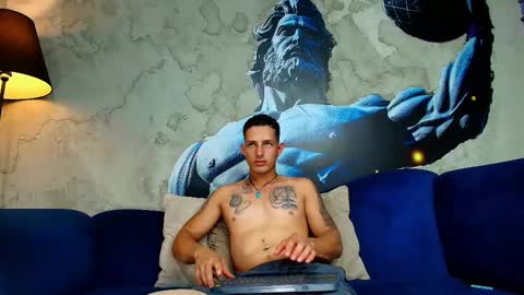 Angel Rivera online show from February 10, 1:32 am