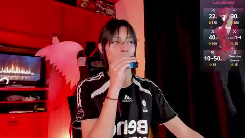 Angell Dustt  online show from April 15, 1:34 am