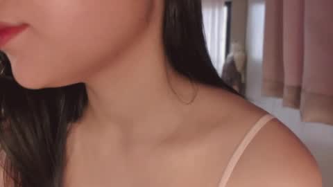 annie . online show from April 7, 3:07 am