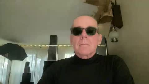 Snapshot of _anneonamouse chatting on May 12, 1:47 am anneonamouse online show from May 12, 1:47 am