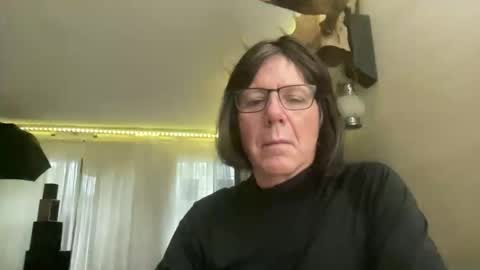 Snapshot of _anneonamouse chatting on May 14, 1:34 am anneonamouse online show from May 14, 1:34 am