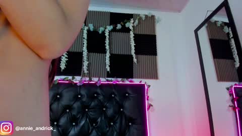 Annie Andrick online show from April 12, 11:59 am