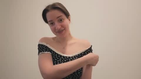 Snapshot of _annieone chatting on March 21, 2:09 pm Anna online show from March 21, 2:09 pm