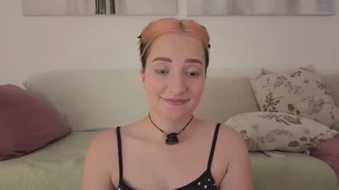 Anna online show from July 25, 2:47 pm