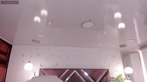 antonnela online show from November 25, 2:17 pm