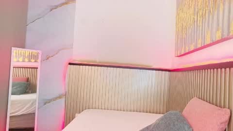 _aria_carter_ online show from May 26, 12:34 pm