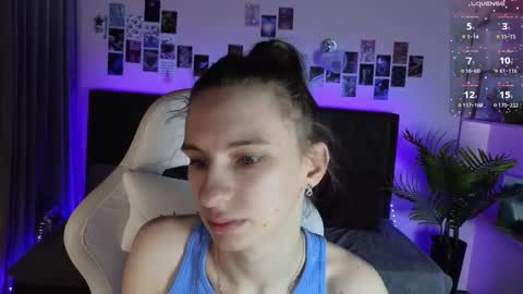 _ash_leyy_ online show from February 3, 1:26 am