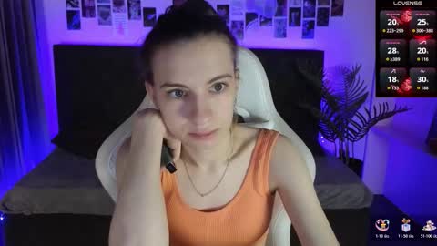 _ash_leyy_ online show from February 23, 1:25 am