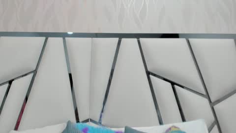 Aura online show from February 11, 3:11 am