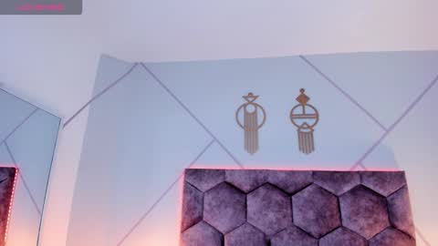 _aurora_collins_ online show from December 15, 12:20 pm