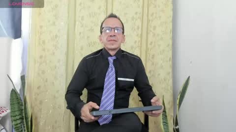 Snapshot of _axelking1_ chatting on May 26, 11:50 am Axel online show from May 26, 11:50 am