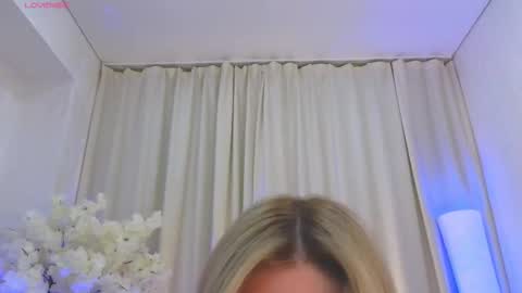 Jess online show from November 14, 3:27 am