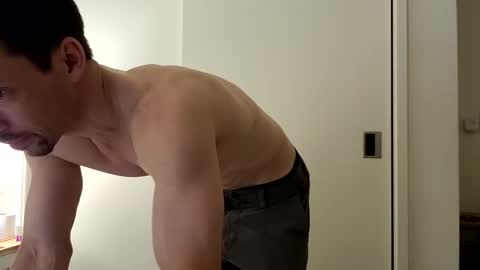 Snapshot of _b_h_c_ chatting on December 18, 7:03 am _b_h_c_ online show from December 18, 7:03 am