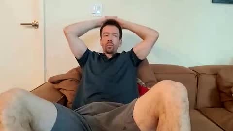 Snapshot of _b_h_c_ chatting on December 18, 11:00 pm _b_h_c_ online show from December 18, 11:00 pm