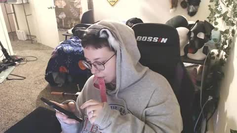 Snapshot of _bandit_b0y chatting on June 19, 7:01 am bandit online show from June 19, 7:01 am