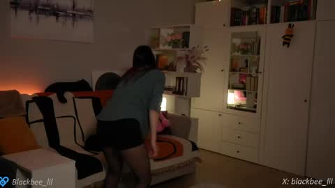 Lili online show from May 27, 5:21 pm