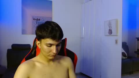 Snapshot of _blakee chatting on January 27, 12:43 am B L A K E online show from January 27, 12:43 am