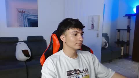 Snapshot of _blakee chatting on February 27, 2:21 am B L A K E online show from February 27, 2:21 am