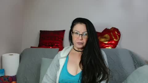 KHALEESI online show from October 13, 5:35 pm