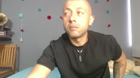 _bonnie__and_clyde online show from May 29, 10:30 pm