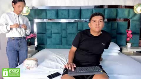 _bonnyandclyde online show from January 16, 12:53 pm