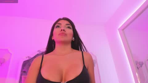 Snapshot of _brenda_becker chatting on April 25, 7:44 pm Brenda online show from April 25, 7:44 pm