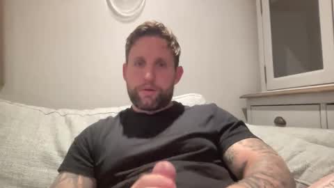 Snapshot of _british_hung_ chatting on September 20, 7:59 pm UK BigThick Cock online show from September 20, 7:59 pm