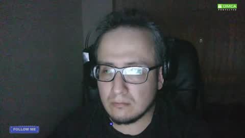 Snapshot of _buckle_ chatting on May 6, 4:52 am _buckle_ online show from May 6, 4:52 am