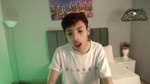 Snapshot of _camilo_ortiz chatting on February 17, 1:40 pm camilo online show from February 17, 1:40 pm