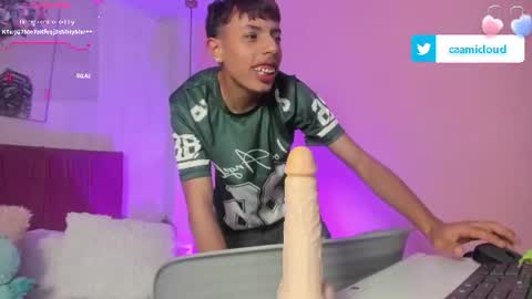 Snapshot of _camilo_ortiz chatting on July 15, 3:06 pm camilo online show from July 15, 3:06 pm
