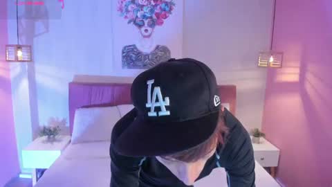 Snapshot of _camilo_ortiz chatting on July 20, 1:57 pm camilo online show from July 20, 1:57 pm