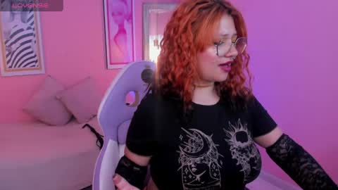 Carlotta Fiore online show from May 19, 3:24 am