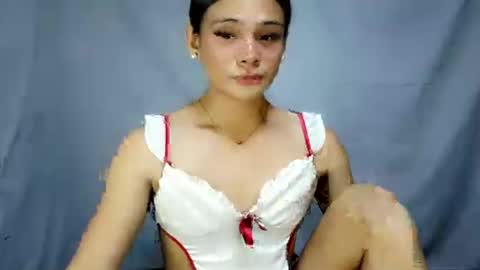 Kate flores online show from August 3, 1:38 pm