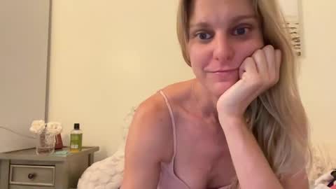 Chelsea xo online show from February 27, 4:09 am