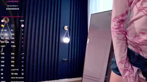 _chillbacca_ online show from February 6, 12:30 pm