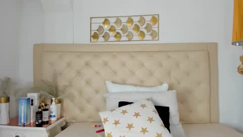 Chloe  online show from September 30, 11:37 am