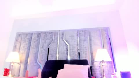 _ciara_benet_ online show from April 14, 12:00 pm